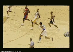 优游国际ub8登录谣言板]NBA官方：祝7届全明星2届得分王的麦克格雷迪诞辰欢愉(图5)