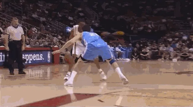 优游国际ub8登录谣言板]NBA官方：祝7届全明星2届得分王的麦克格雷迪诞辰欢愉(图7)