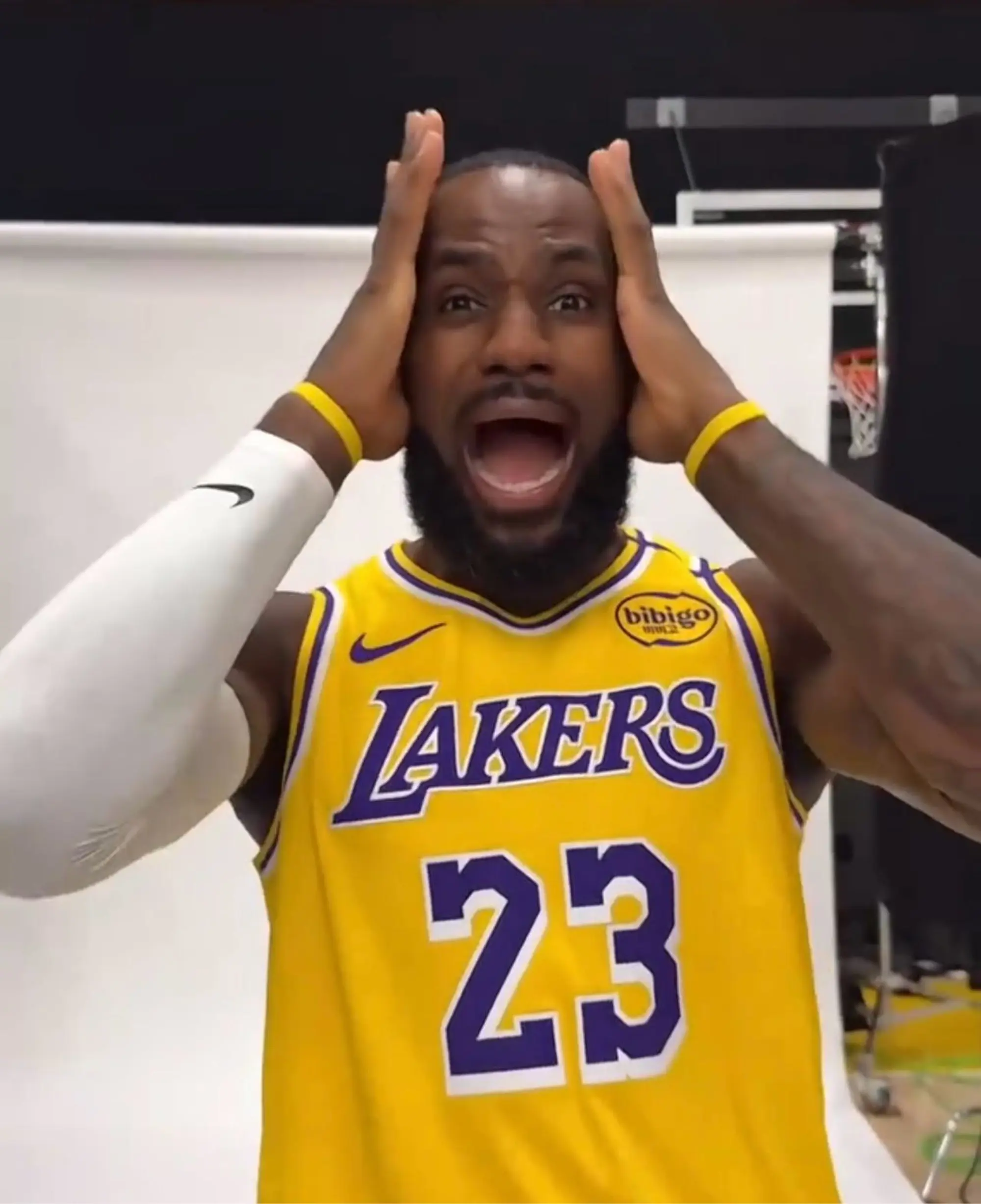 优游国际ub8登录谣言板]NBA官方：祝7届全明星2届得分王的麦克格雷迪诞辰欢愉(图19)