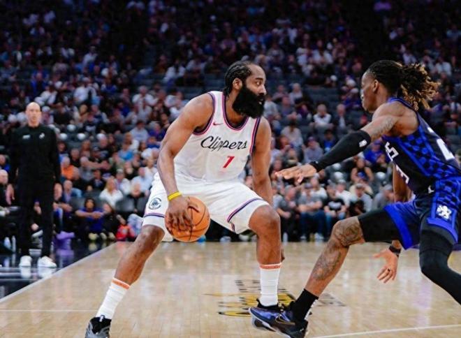 优游国际NBA战报：三双哈登枢纽失误后抱歉伦纳德为快船季后赛懦夫(图3)