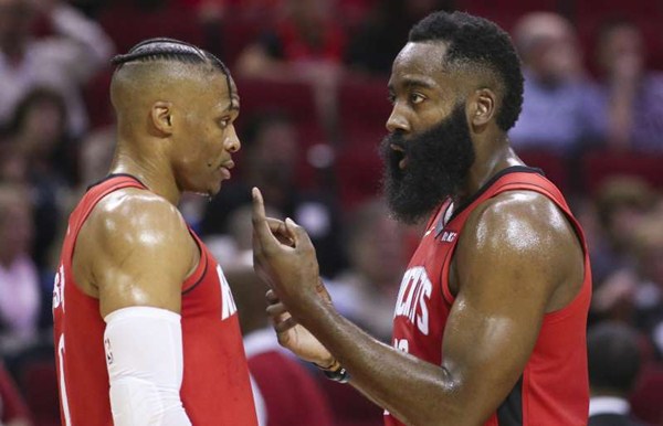 NBA常规赛视频直播:火箭vs 猛龙 哈登威少欲化身(图1) NBA常规赛视频直播:火箭vs 猛龙 哈登威少欲化身(图1)