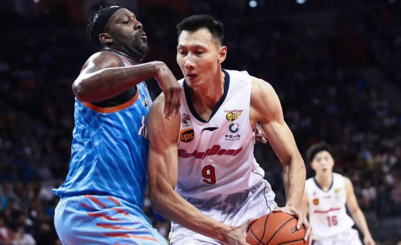 CBA季前赛直播:广东男篮vs天津男篮 广东队势必(图1) CBA季前赛直播:广东男篮vs天津男篮 广东队势必(图1)